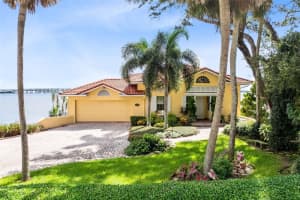 2636 N Indian River Dr, COCOA