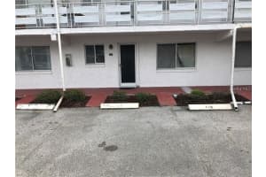 1100 Martinique Dr #117, WINTER HAVEN