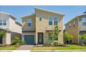 8907 Play Through Dr, DAVENPORT