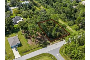 714 Se Sarasota, PALM BAY 714 Se Sarasota, PALM BAY