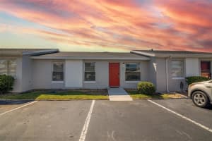 38 Lake Villa Way, KISSIMMEE