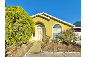 2359 Harbor Town Dr, KISSIMMEE