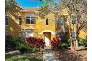 8843 Villa View Circle #207, ORLANDO