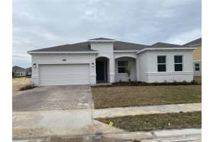 5011 Barnet Dr, DAVENPORT