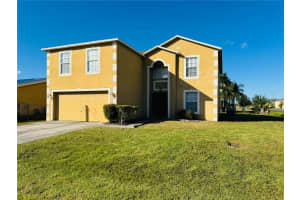 302 Aylesbury Ct, KISSIMMEE