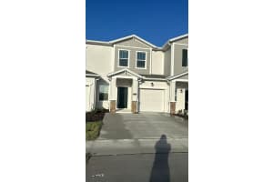 2772 Pierr St, DAVENPORT