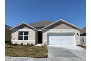 2685 Magnolia Ave, DAVENPORT