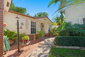 8300 Nw 193rd Ln, HIALEAH 8300 Nw 193rd Ln, HIALEAH