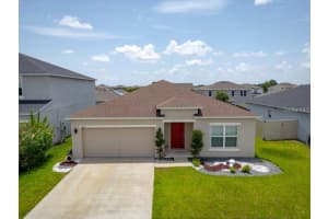 588 Meadow Bend Dr, DAVENPORT