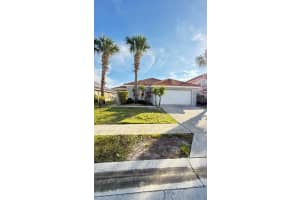 130 Stella Pass, DAVENPORT