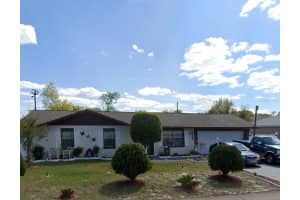 2825 Beal St, DELTONA