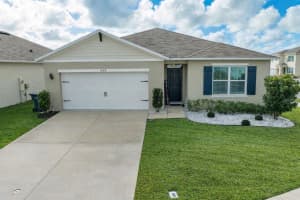 1242 Iguana Loop, DAVENPORT