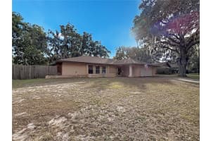 209 First St, TAVARES