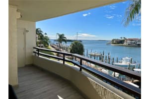 126 1st St E #210, TIERRA VERDE