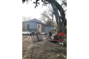 1523 County Road 547 N, DAVENPORT