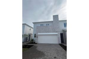 315 Nine Iron Dr, DAVENPORT