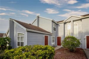 821 Orchid Dr #a, DAVENPORT