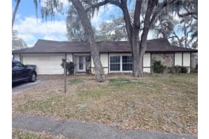 107 Elm Sq N, LAKELAND