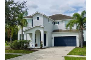 210 Las Fuentes Dr, KISSIMMEE