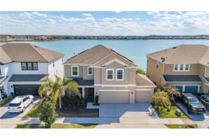 395 Blue Cypress Dr, GROVELAND