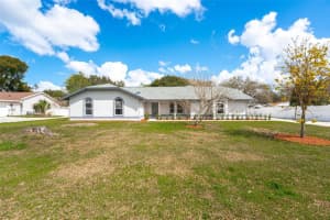5521 Oak St, MOUNT DORA