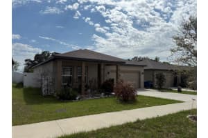 749 Orchid Grove Blvd, DAVENPORT