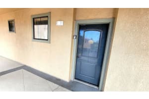 914 Charo Pkwy #123, DAVENPORT