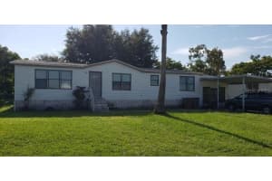 1089 Greenskeep Dr, KISSIMMEE