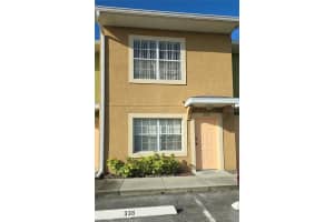 336 Cervantes Dr #336, KISSIMMEE