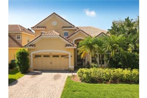 6892 Lucca St, ORLANDO