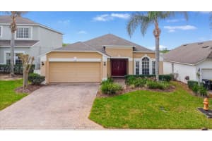 628 Kensington Dr, DAVENPORT