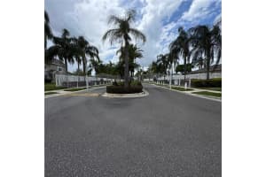 306 Kensington Lake Cir, BRANDON