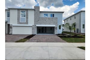 203 Bogey Dr, DAVENPORT