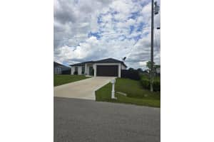 1156 Helen Ave S, LEHIGH ACRES