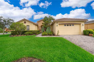 730 Villa Park Rd, POINCIANA