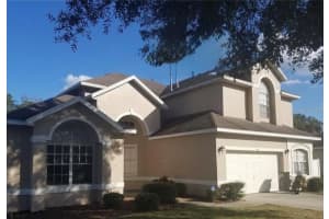 468 Pinewood Dr, DAVENPORT
