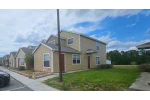 601 Washington Palm Loop #b, DAVENPORT