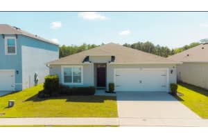 1315 Fox Squirrel Dr, DAVENPORT