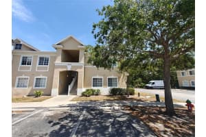 6022 Portsdale Pl #102, RIVERVIEW