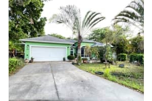 259 Norwalk Cir, EAGLE LAKE 259 Norwalk Cir, EAGLE LAKE