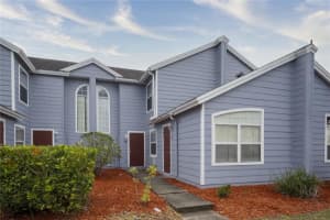 811 Orchid Dr, DAVENPORT