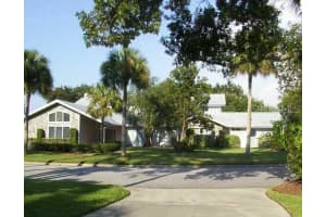 2366 Landings Cir Se, Bradenton