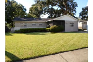 510 Oakside Dr , BRANDON