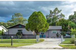 110 Inwood Cir, BRANDON