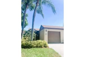 3471 Beekman Pl #28, SARASOTA