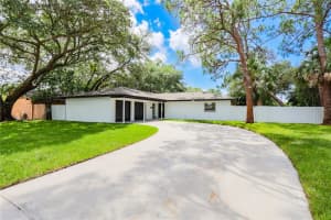 8326 W Pocahontas Ave, TAMPA 8326 W Pocahontas Ave, TAMPA