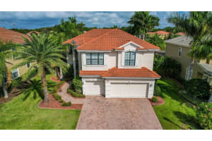 2672 Lakebreeze Ln S, CLEARWATER