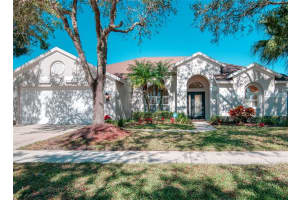 10725 Ayrshire Dr, TAMPA