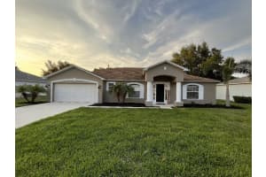135 Sanderling Dr, WINTER HAVEN