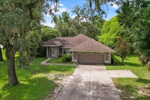 2420 Ne 35th St, OCALA